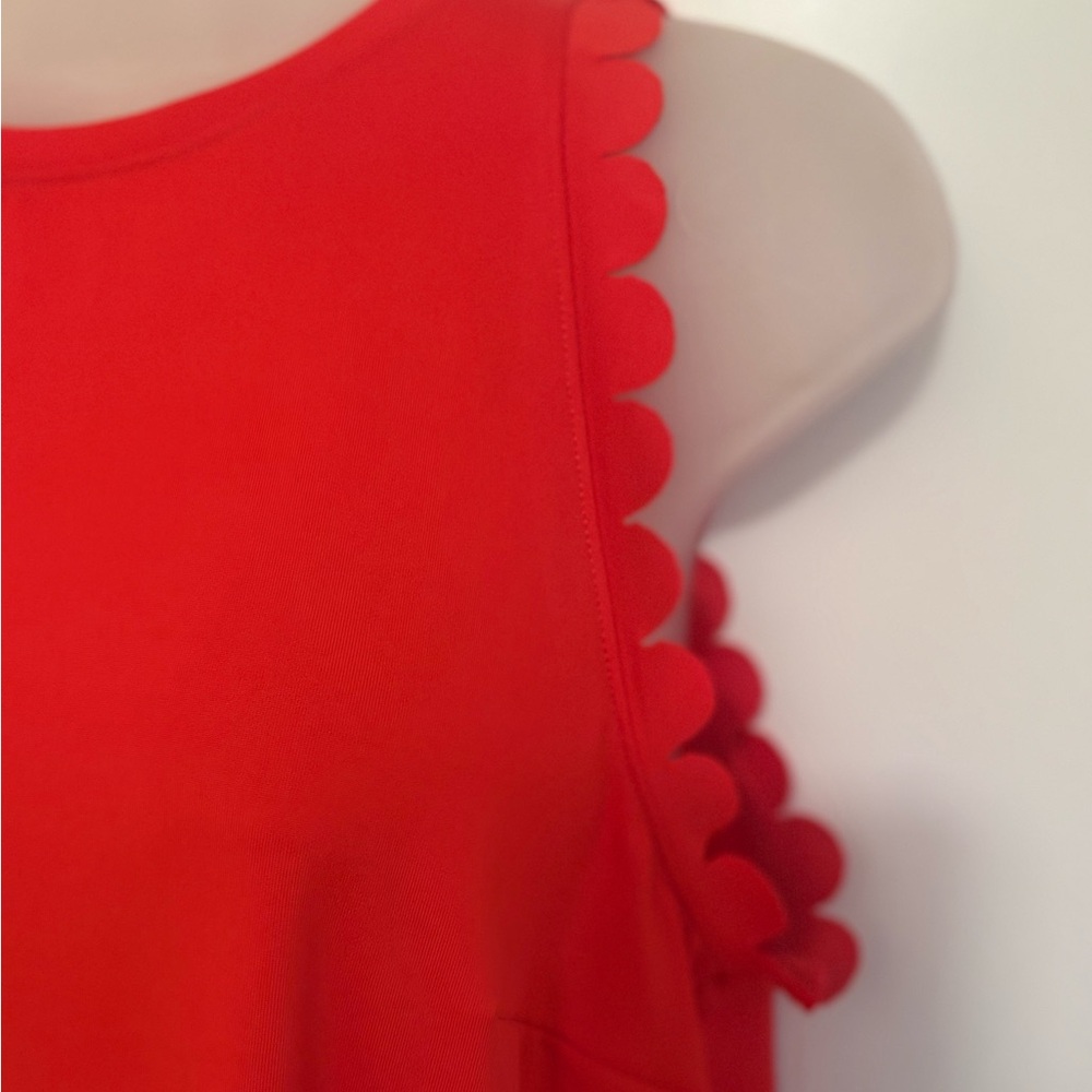 Crown & Ivy Red Scalloped Tank Top - Picture 3 of 7